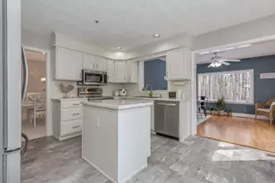 6 Concord Dr, Atkinson, NH 03811 - Photo 23