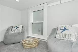 323 Myrtle St, Manchester, NH 03104 - Photo 23