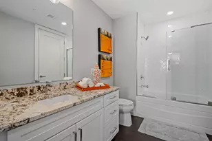 51 Elm St, Laconia, NH 03246 - Photo 17