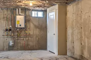 29 Ashley Ave, Hinsdale, NH 03451 - Photo 31