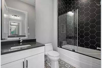 51 Elm Street #302, Laconia, NH 03246 - Photo 17