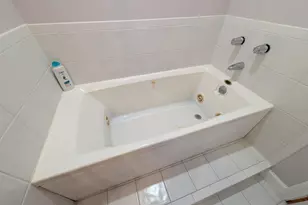 29 Lexington Dr, Atkinson, NH 03811 - Photo 19