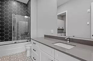 51 Elm St, Laconia, NH 03246 - Photo 13