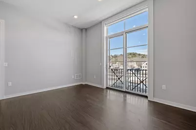 51 Elm Street #308, Laconia, NH 03246 - Photo 5