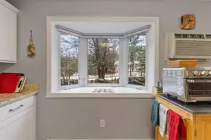 35 Collins Landing Rd, Weare, NH 03281 - Photo 5