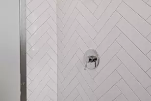 51 Elm St, Laconia, NH 03246 - Photo 21