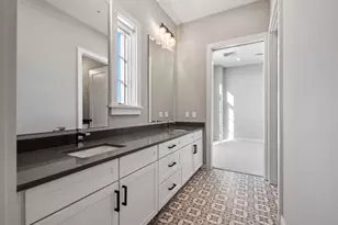 51 Elm St, Laconia, NH 03246 - Photo 15