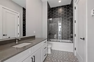 51 Elm St, Laconia, NH 03246 - Photo 19