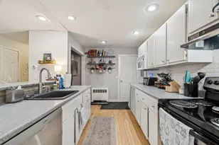 29 Floyd Ave, Lebanon, NH 03784 - Photo 3