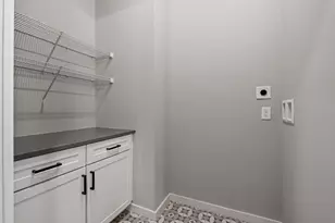 51 Elm St, Laconia, NH 03246 - Photo 19