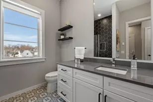 51 Elm St, Laconia, NH 03246 - Photo 13