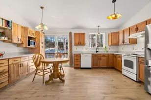 27 Barnes Ave, Alton, NH 03809 - Photo 7