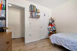 27 Barnes Ave, Alton, NH 03809 - Photo 27