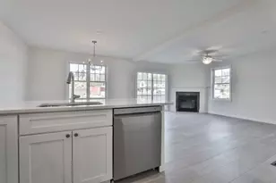 41 Crestview Wy, Raymond, NH 03077 - Photo 13