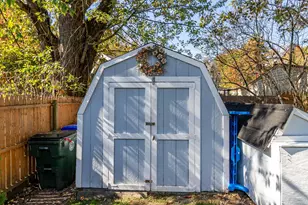 1936 Lake Shore Rd, Manchester, NH 03109 - Photo 37