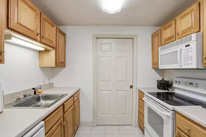 10 Vista Ridge Drive #2, Londonderry, NH 03053 - Photo 5