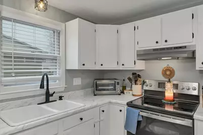 602 Brown Avenue, Manchester, NH 03103 - Photo 11