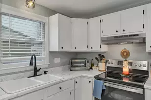 602 Brown Ave, Manchester, NH 03103 - Photo 11