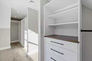 195 Amesbury Rd, Kensington, NH 03833 - Photo 19