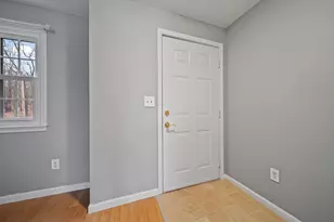 922 Fox Hollow Way, Manchester, NH 03104 - Photo 11