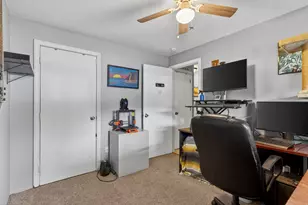 897 Mammoth Rd, Manchester, NH 03104 - Photo 17