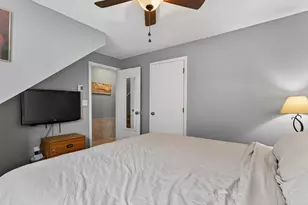 897 Mammoth Rd, Manchester, NH 03104 - Photo 15