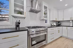 65 Sebbins Pond Dr, Bedford, NH 03110 - Photo 11