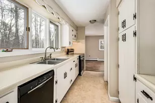 87 Edgewater Dr, Barrington, NH 03825 - Photo 13