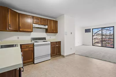 12 E Side Drive #318, Concord, NH 03301 - Photo 7