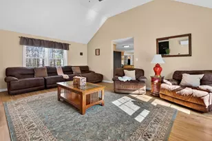 1 Cambridge Dr, Merrimack, NH 03054 - Photo 17