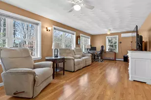 1 Cambridge Dr, Merrimack, NH 03054 - Photo 21