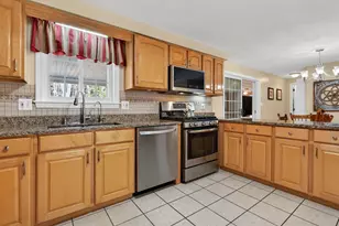 1 Cambridge Dr, Merrimack, NH 03054 - Photo 13