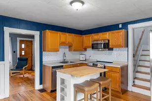 36 S Maple St, Manchester, NH 03103 - Photo 1