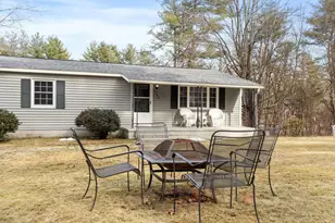 1256 Mammoth Rd, Pelham, NH 03076 - Photo 5