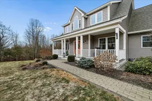 5 Whiting Farm Dr, Amherst, NH 03031 - Photo 3