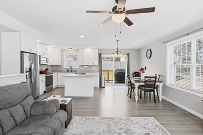 154 Watts Street, Manchester, NH 03104 - Photo 7