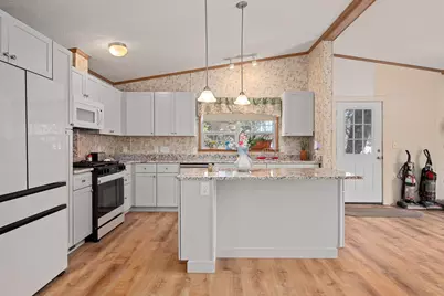 709 S Main Street, Franklin, NH 03235 - Photo 5