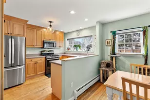 23 Eastman St, Nashua, NH 03060 - Photo 5