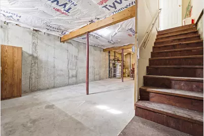 180 Spruce Street #A, Manchester, NH 03103 - Photo 19