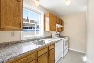 180 Spruce St, Manchester, NH 03103 - Photo 7