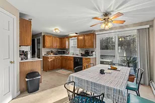 56 Kingston Rd, Plaistow, NH 03865 - Photo 7