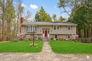 28 Spring Rd, Amherst, NH 03031 - Photo 3