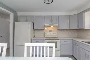 46 Stark Ln, Litchfield, NH 03052 - Photo 7