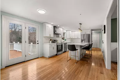 2 Sara Beth Lane, Londonderry, NH 03053 - Photo 3