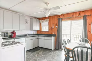 14-16 Dover Ave, Hampton, NH 03842 - Photo 9