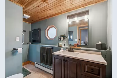 13 Maple Street, Springfield, VT 05150 - Photo 17