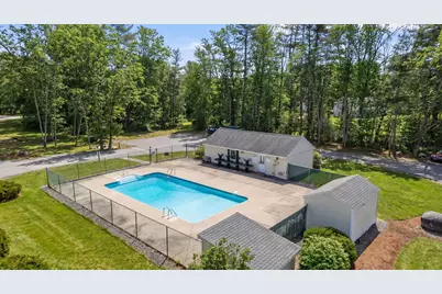 35 Olde Country Village #35, Londonderry, NH 03053 - Photo 39