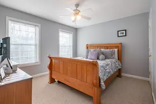 43 Lampton Dr, Derry, NH 03308 - Photo 47