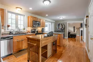 43 Lampton Dr, Derry, NH 03308 - Photo 31