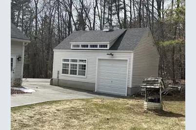 43 Lampton Lane, Derry, NH 03308 - Photo 11